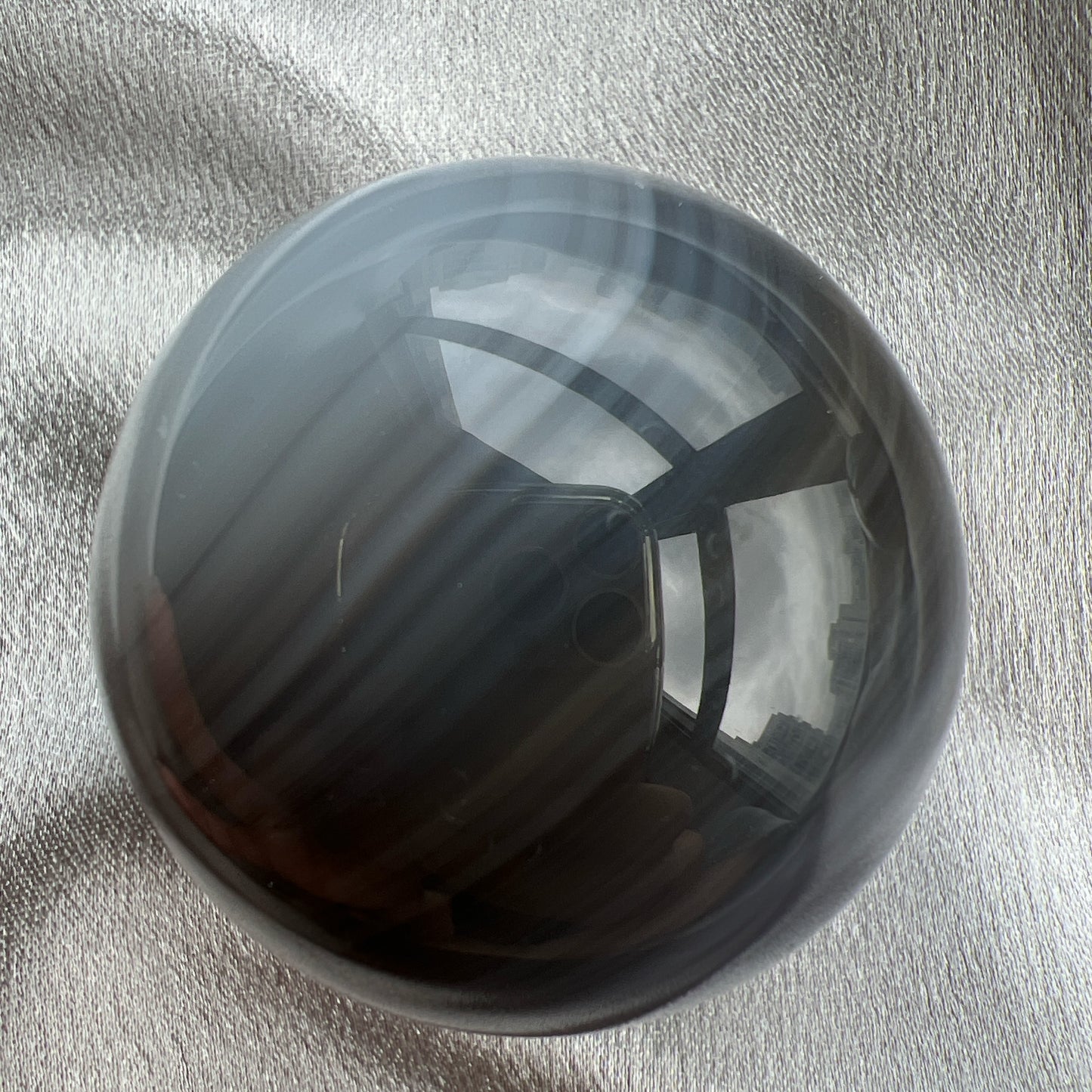 Orca Agate Sphere -利用海洋的能量帶來平靜和內心平靜的感覺 -同時增強自信和勇氣,促進溝通和理解 -保護免受消極和負能量的影響
