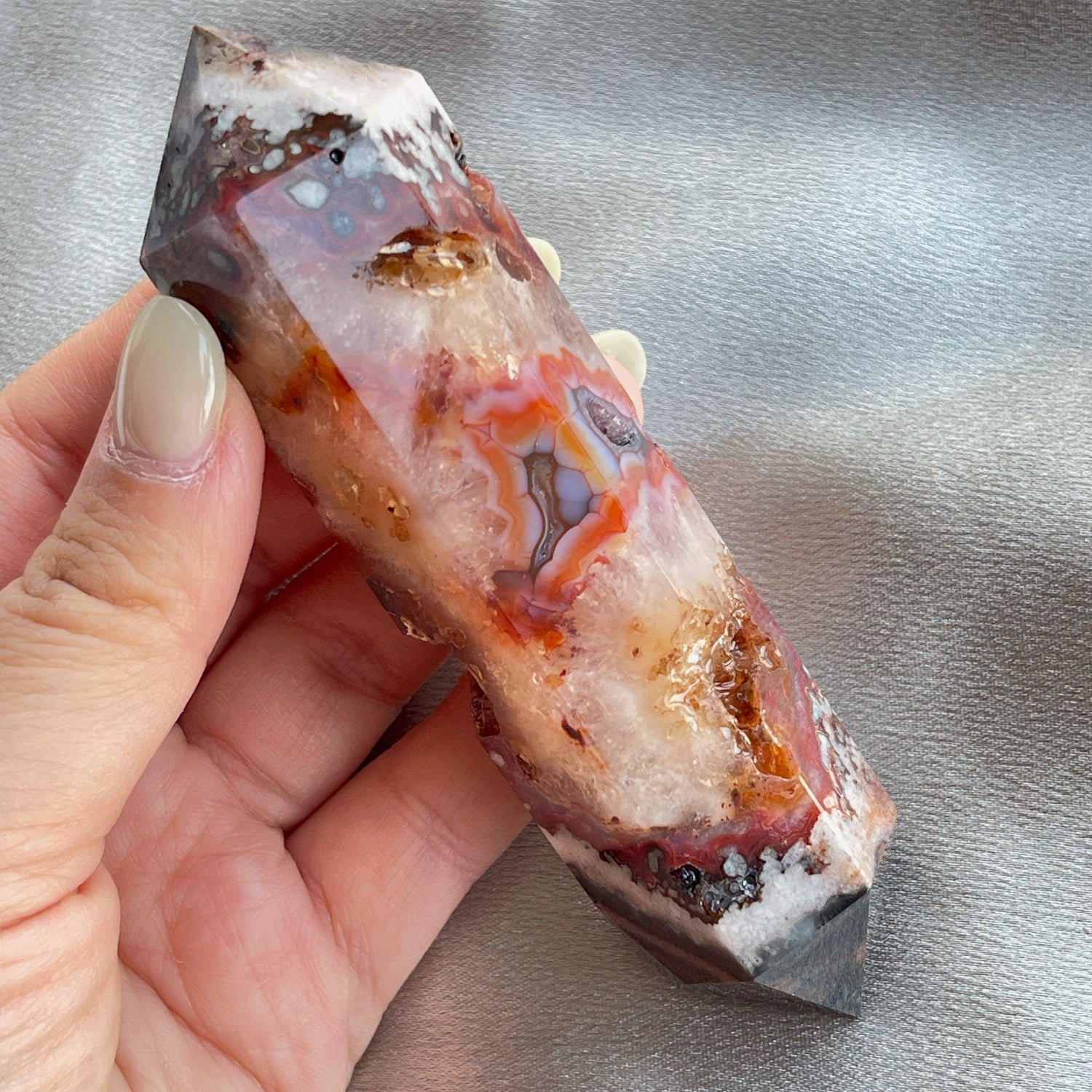 carnelian tower 紅玉髓柱