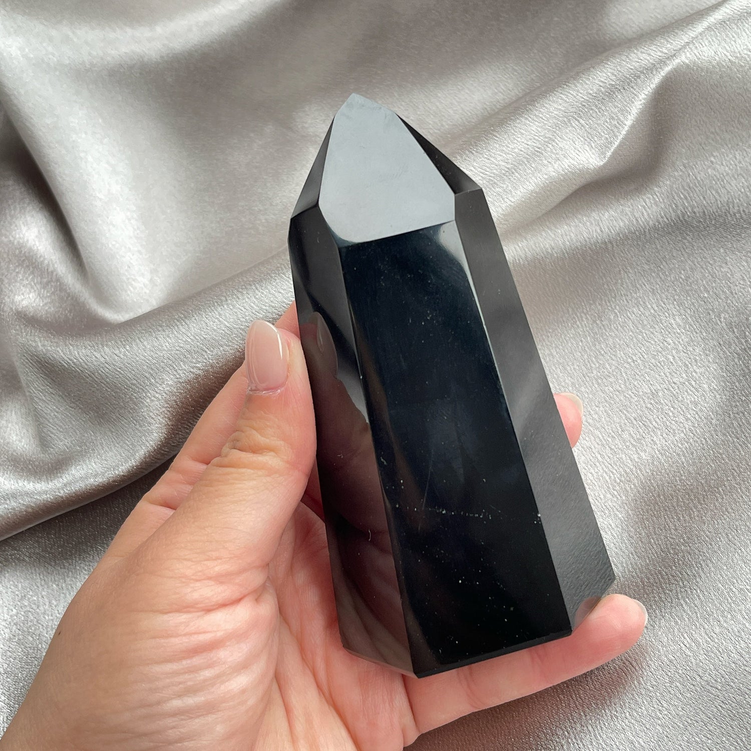 Black Obsidian Tower 黑曜石柱