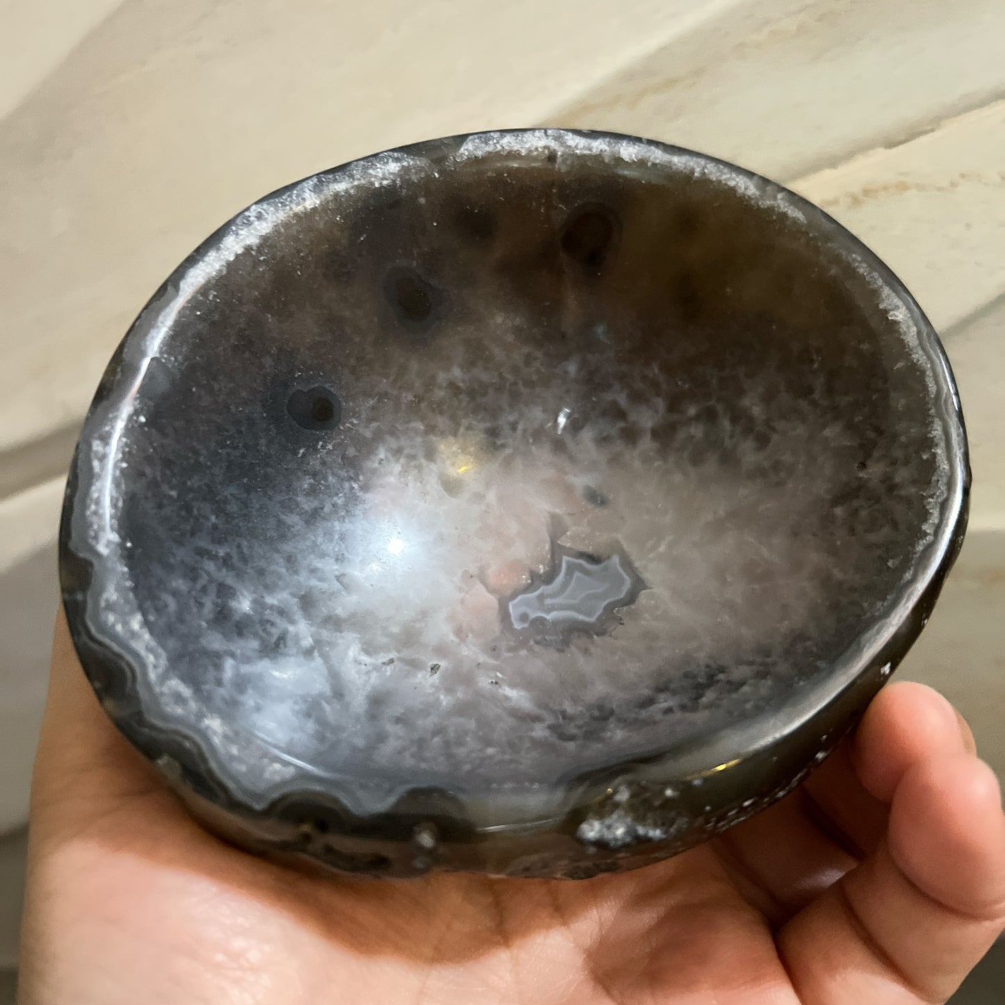 瑪瑙-Agate

瑪瑙碗，適合用作消磁手串飾物

-能令人精神放鬆，減少失眠症狀

-瑪瑙具有平衡，穩定及保護的作用

-也是護身符及辟邪物，有保平安功效

-瑪瑙維持身心和諧，增強愛、忠誠及勇氣