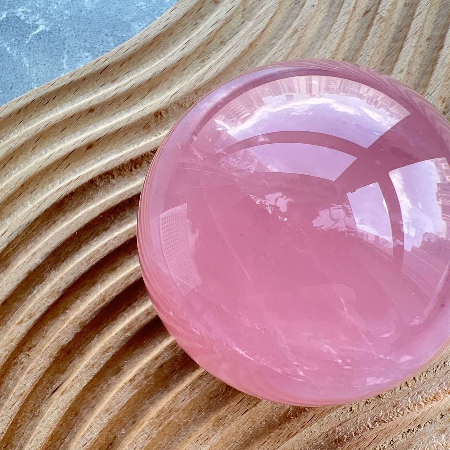 69.8mm Rose Quartz Sphere 粉紅水晶球