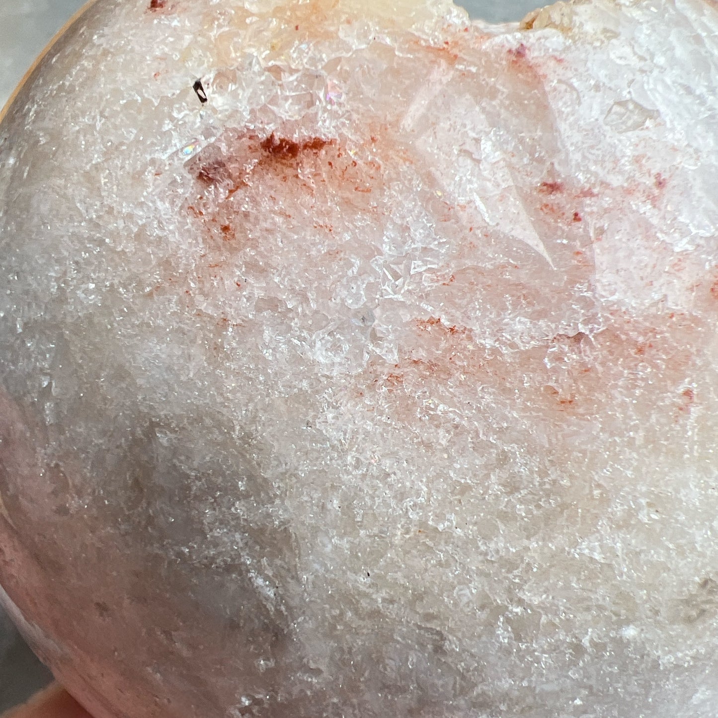 粉紅紫水晶球

-療癒心靈，舒緩情緒

-提高自我肯定，價值

-學習愛與被愛

-引領情感抒發，從低潮中走出來