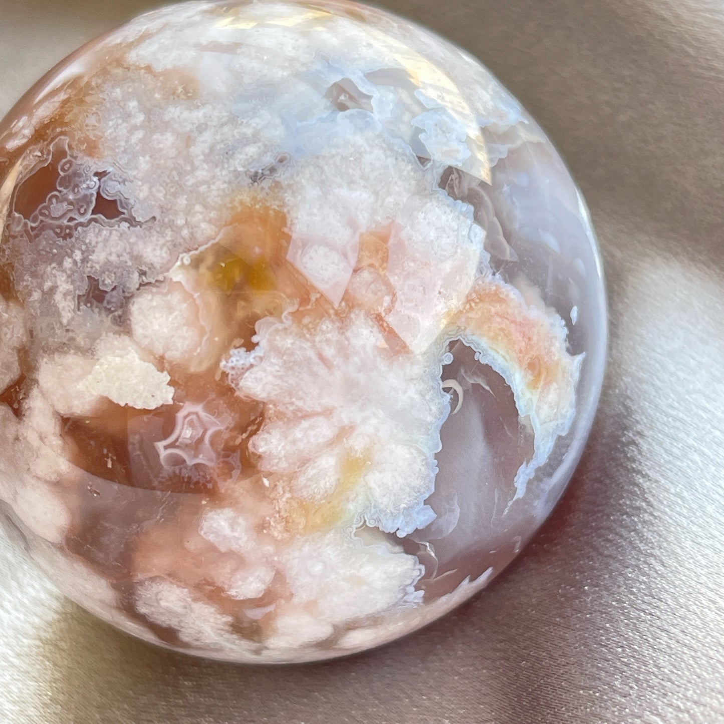 Flower Agate Sphere 櫻花瑪瑙球