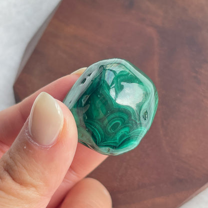 孔雀石 tumbled stone
